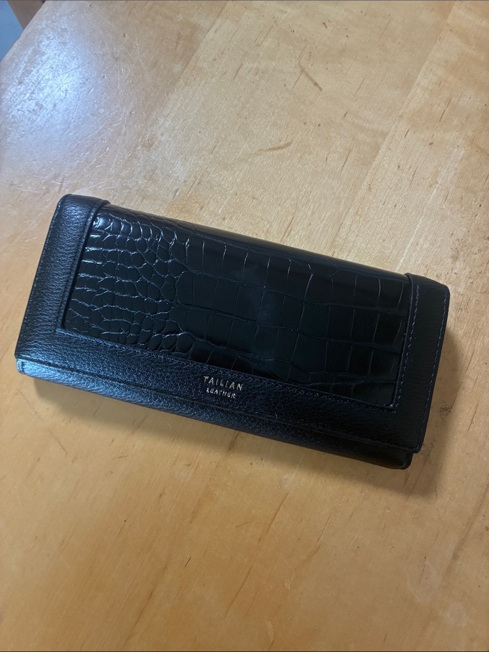 NEW!! Leather Black Croc-Embossed Women’s Wallet